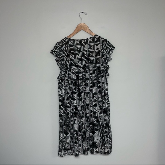 Savanna Jane Dress Women’s Size Large Black White Embroidered Floral Rayon - Picture 6 of 8